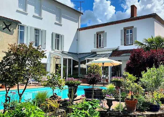 Le Relais Du Puy Panzió